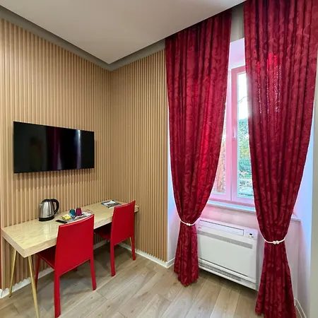 Redvelvet Blloku Appartement