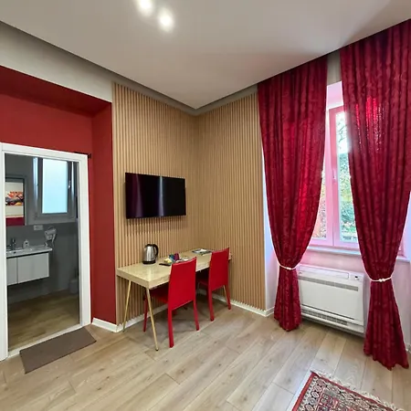 Redvelvet Blloku * Tirana