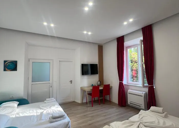 Redvelvet Blloku Tirana